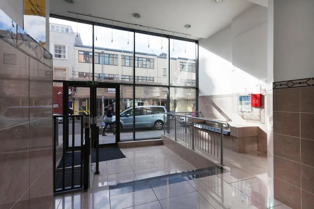 By Motorpoint Arena And Victoria Centre - City Centre - New York Style 2 Bedroom Apartment With 6 Proper Beds - Most Central Location - Two Bathrooms And Full Kitchen In Thurland Street 0*, Nottingham Verenigd Koninkrijk