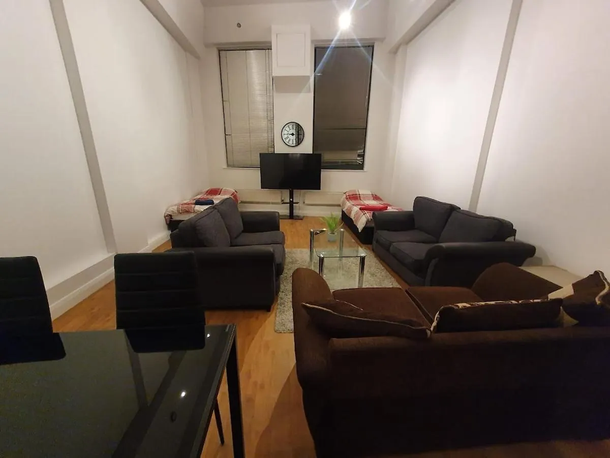 By Motorpoint Arena And Victoria Centre - City Centre - New York Style 2 Bedroom Apartment With 6 Proper Beds - Most Central Location - Two Bathrooms And Full Kitchen In Thurland Street Verenigd Koninkrijk